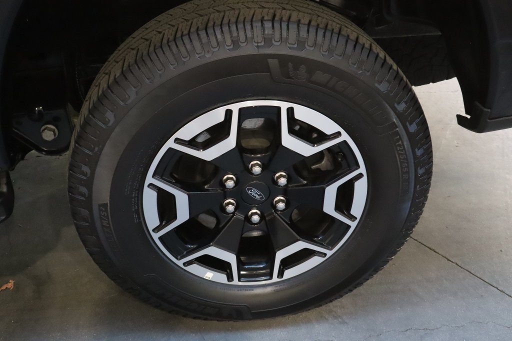 Used 2023 Ford F150 Lightning XLT AWD/4WD image 24