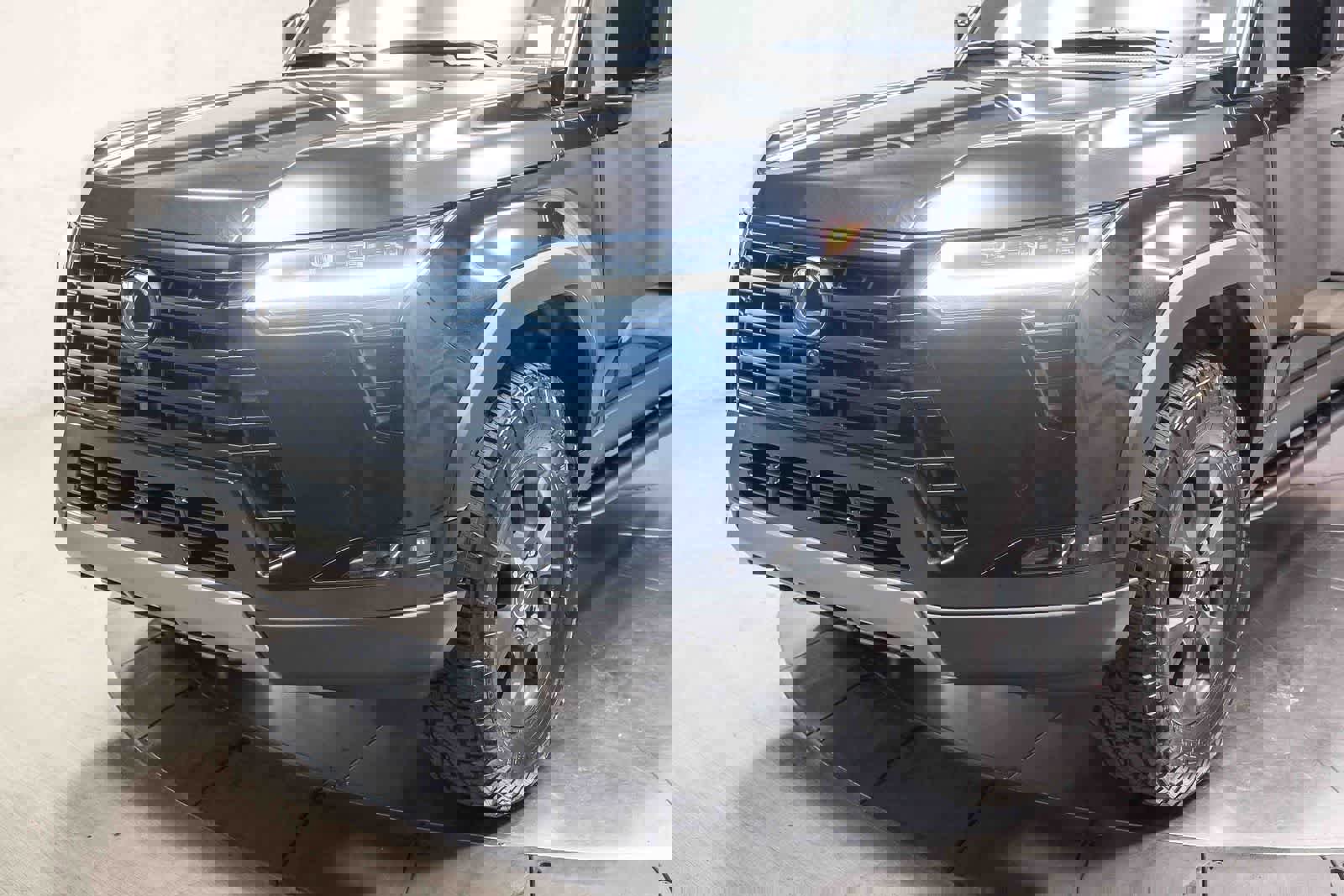 Used 2024 Lexus GX 550 image 11