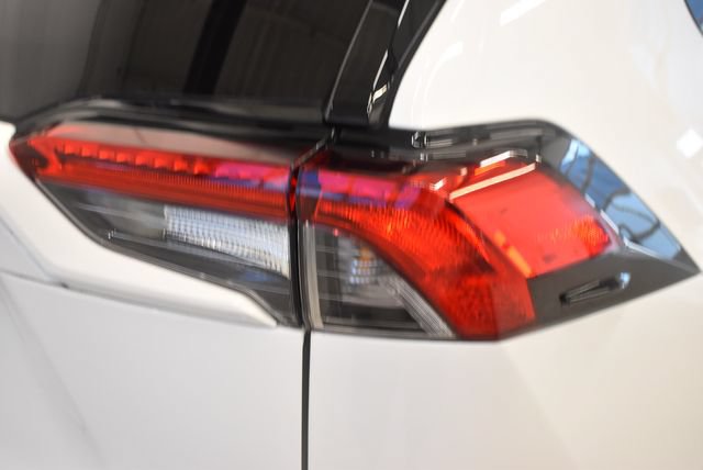 Used 2024 Toyota RAV4 LE AWD/4WD image 12