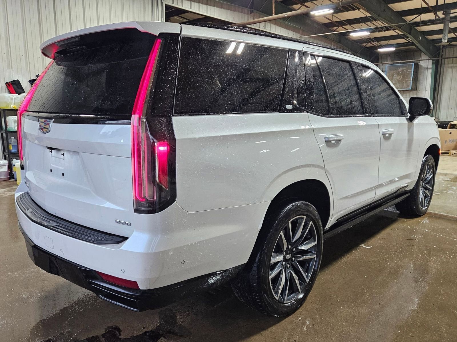 Used 2021 Cadillac Escalade Sport Platinum AWD/4WD image 6