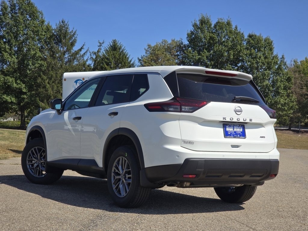 New 2026 Nissan Rogue S image 7