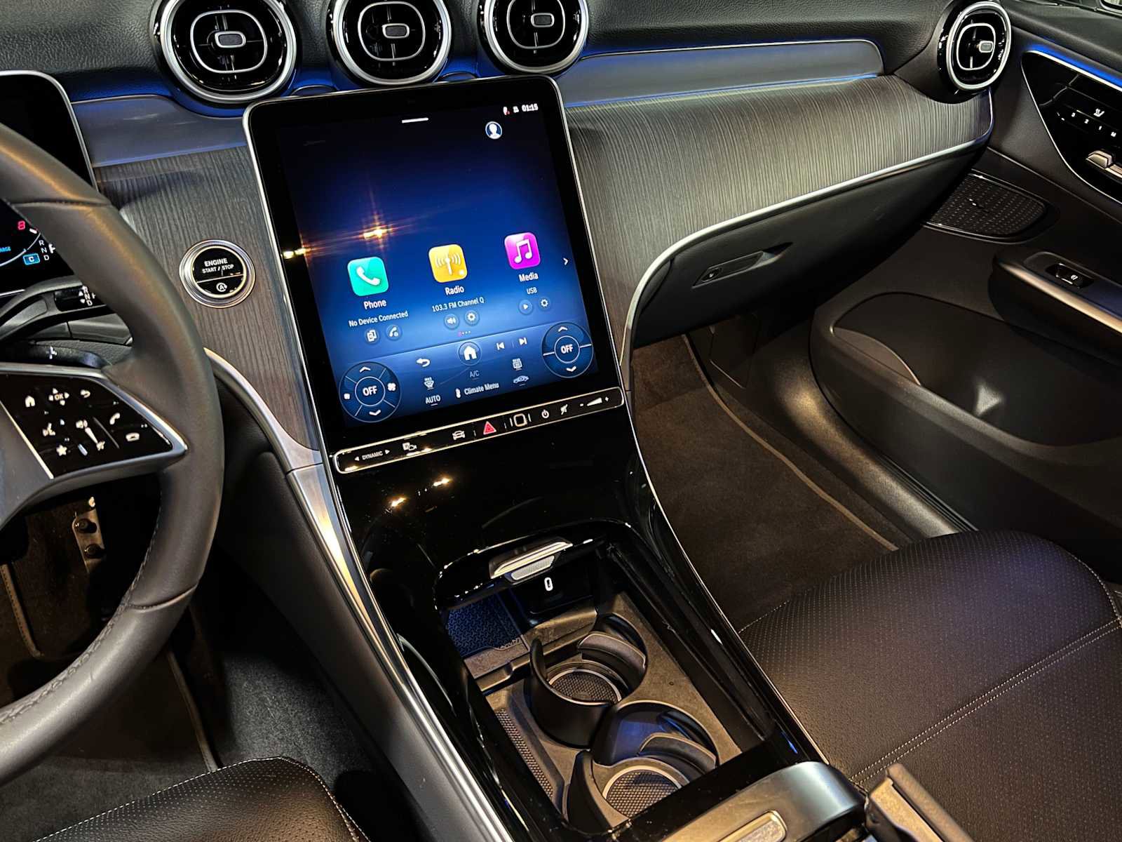 Certified 2025 Mercedes-Benz GLC 300 4MATIC image 29