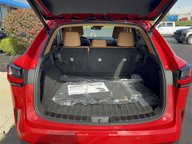Used 2025 Lexus NX 350h AWD w/ Accessory Package (2T) image 18