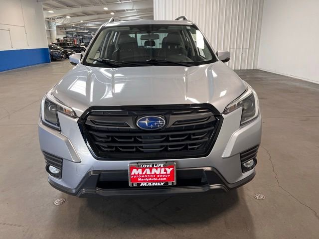 Used 2023 Subaru Forester Limited AWD/4WD image 8