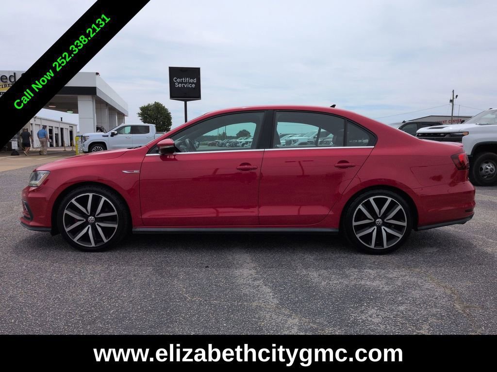 Used 2018 Volkswagen Jetta GLI FWD image 6