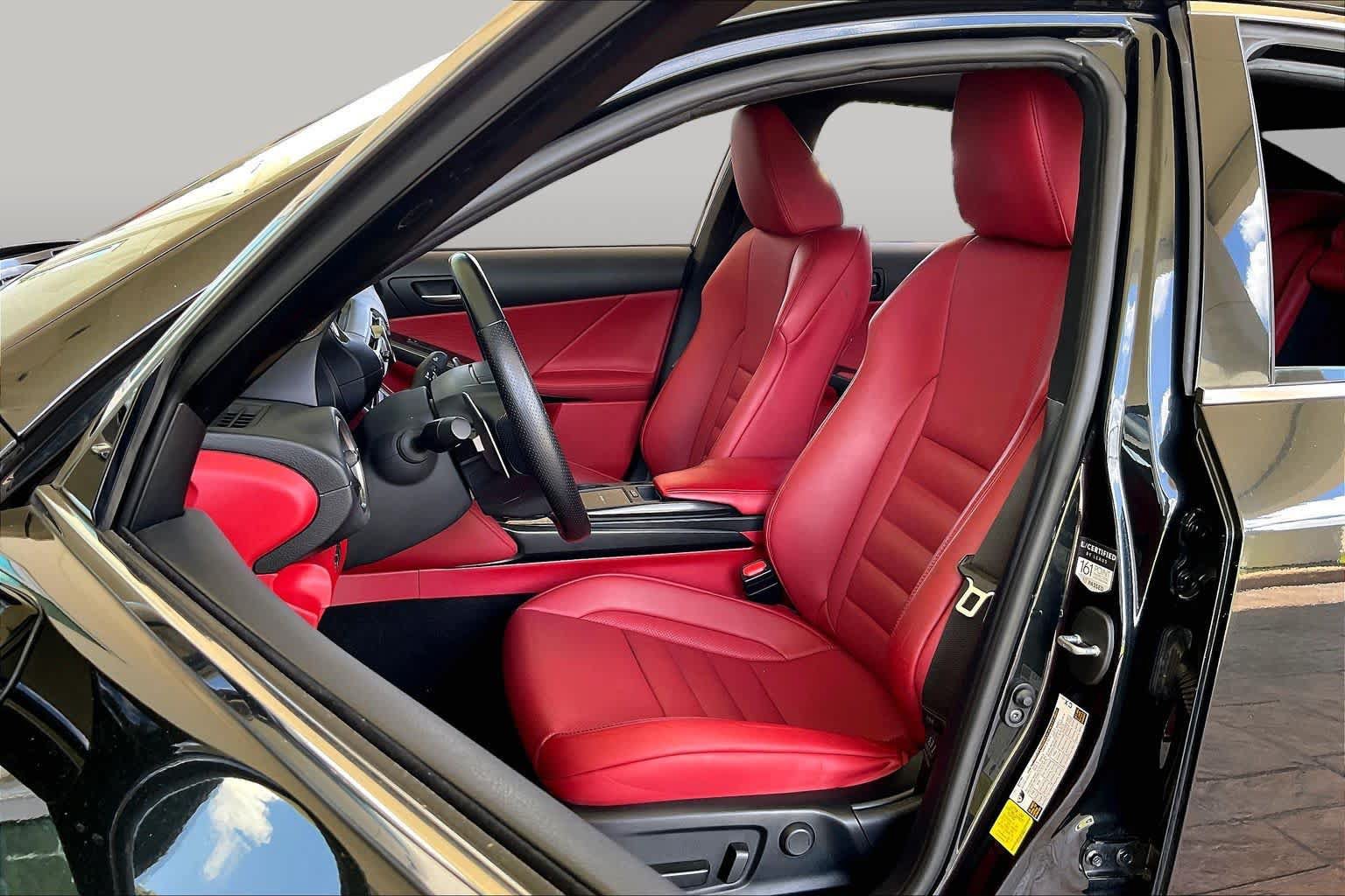 Used 2021 Lexus IS 350 F Sport RWD image 7
