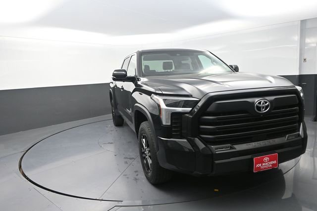 Used 2022 Toyota Tundra SR5 w/ Advanced Technology Package AWD/4WD image 10