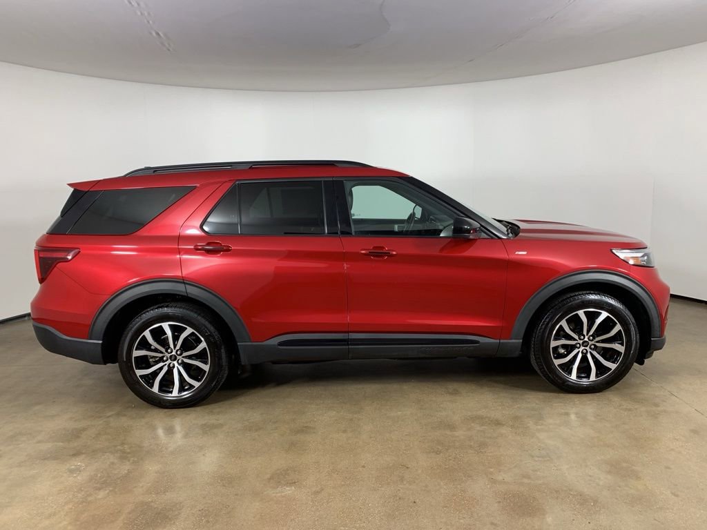 Used 2022 Ford Explorer ST-Line w/ Class IV Trailer Tow Package image 7