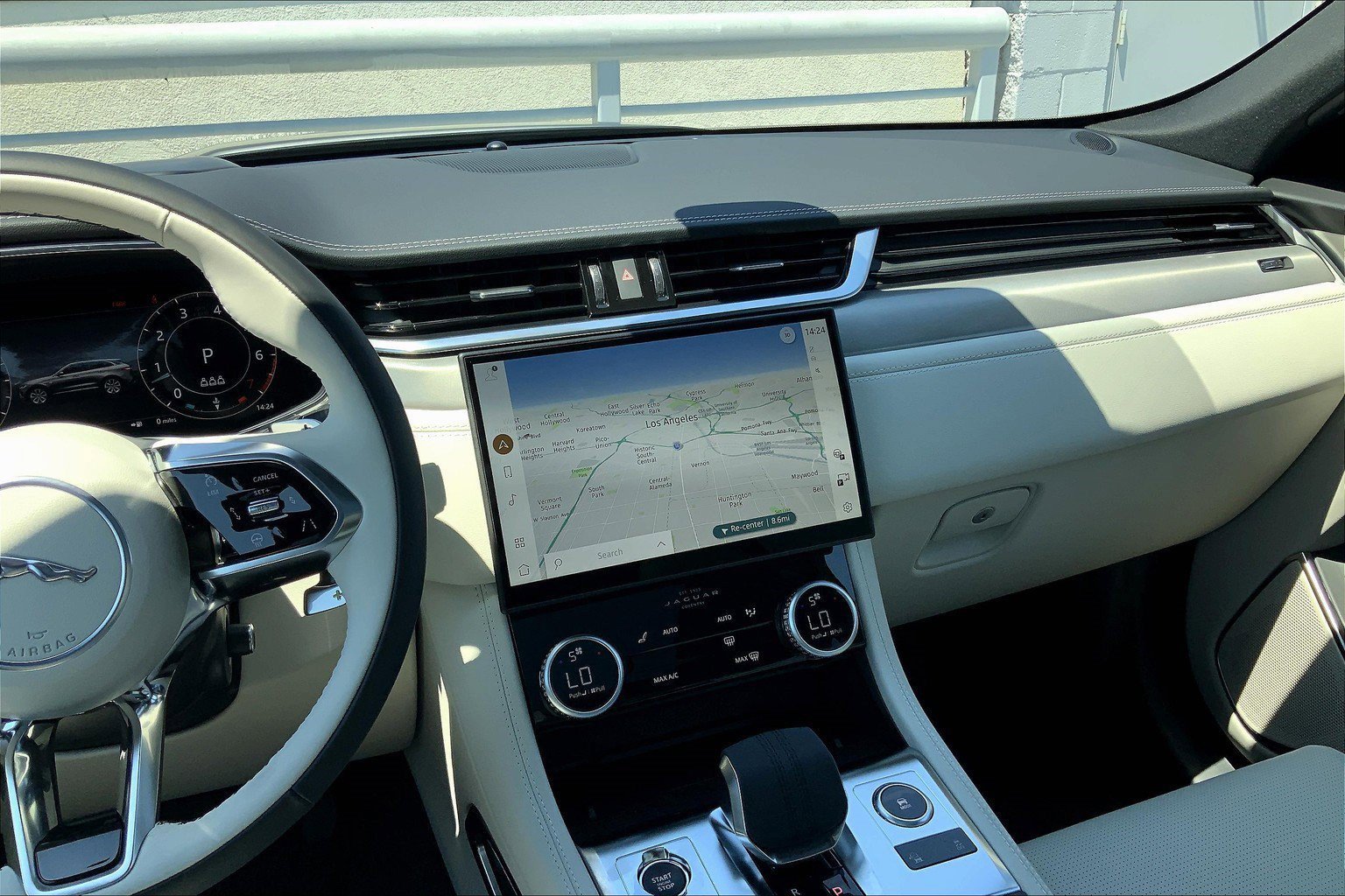 New 2026 Jaguar F-PACE R-Dynamic S AWD/4WD image 10