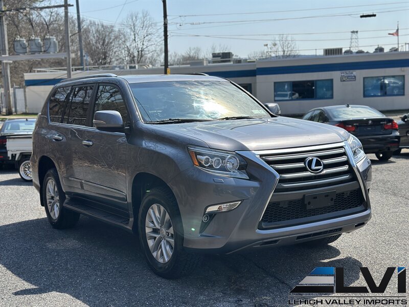 Used 2018 Lexus GX 460 Premium w/ Premium Package AWD/4WD image 9