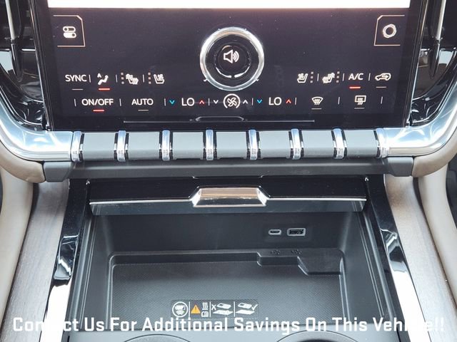 New 2026 GMC Yukon Denali Ultimate w/ LPO, Floor Liner Package AWD/4WD image 15