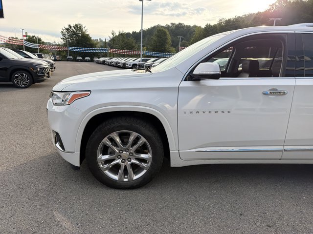 Used 2019 Chevrolet Traverse High Country w/ LPO, Floor Liner Package AWD/4WD image 9