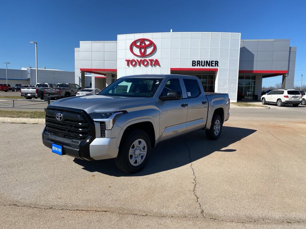 Used 2025 Toyota Tundra SR w/ SR Tow Package image 2