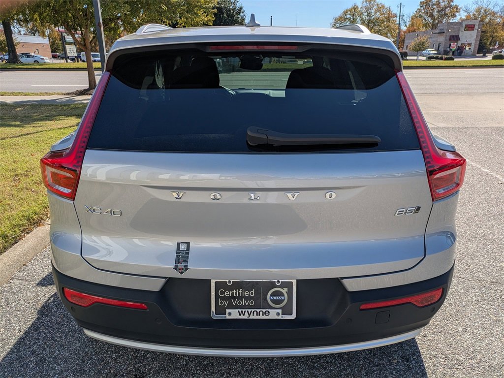 Certified 2025 Volvo XC40 B5 Core image 5