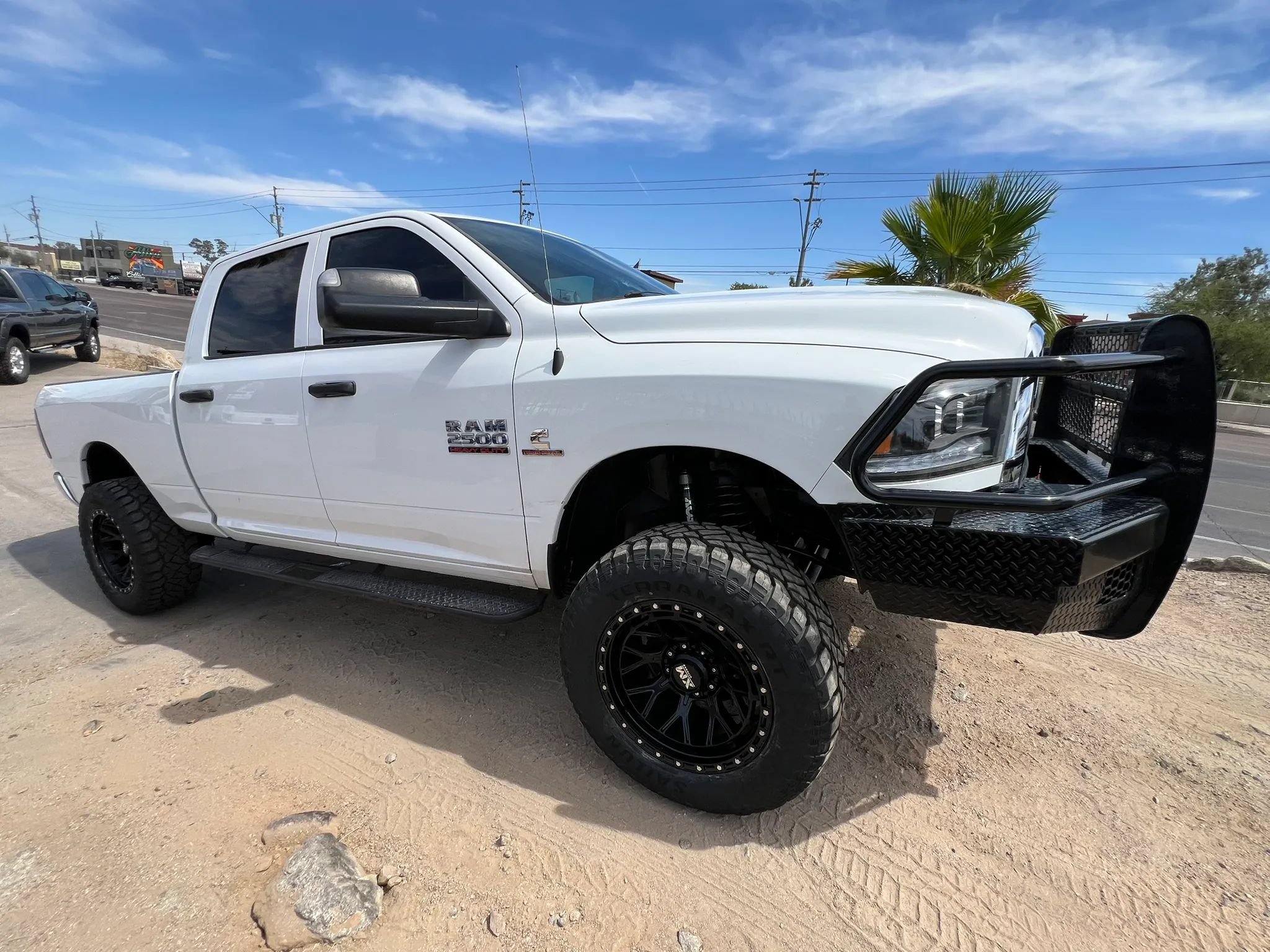 Used 2016 RAM 2500 Tradesman w/ Chrome Appearance Group AWD/4WD image 5