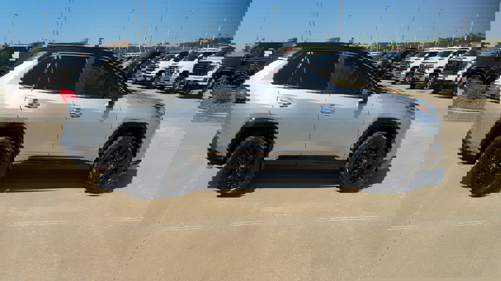 Used 2022 Toyota RAV4 XSE image 2