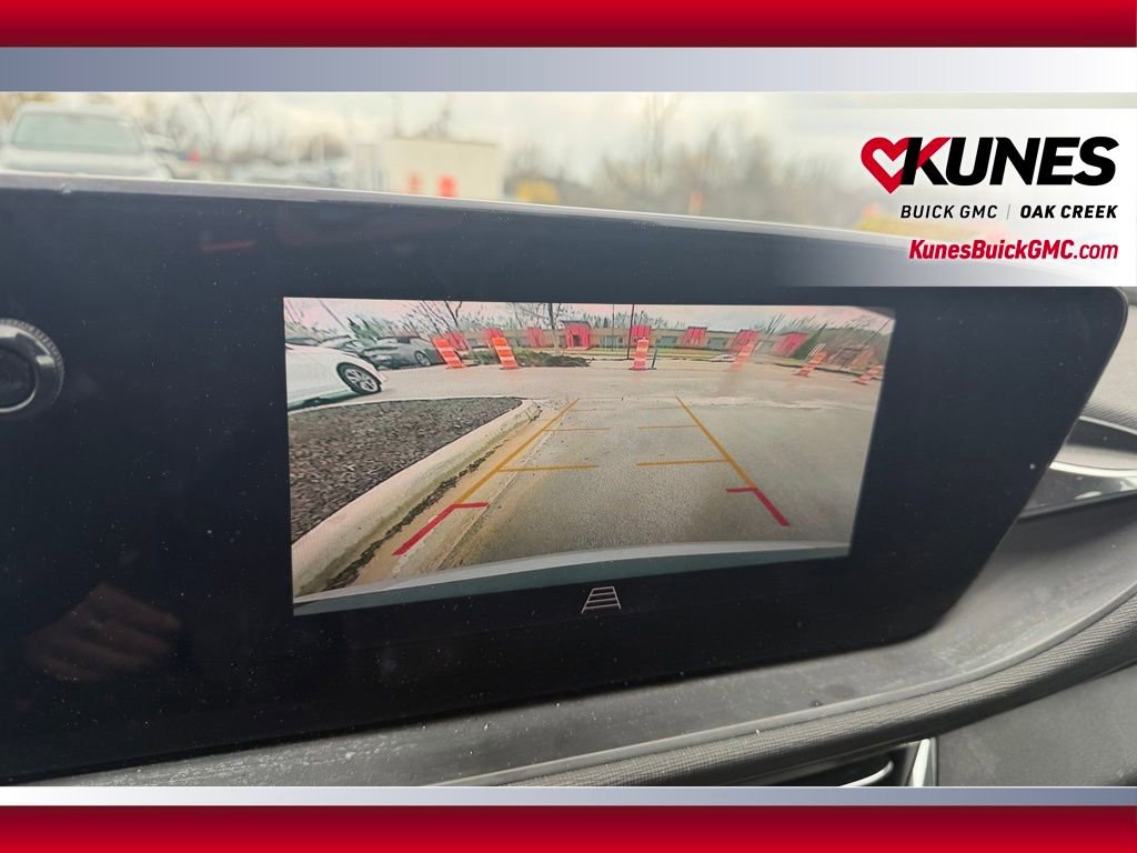 Used 2025 Buick Envista Preferred w/ Convenience I Package image 21