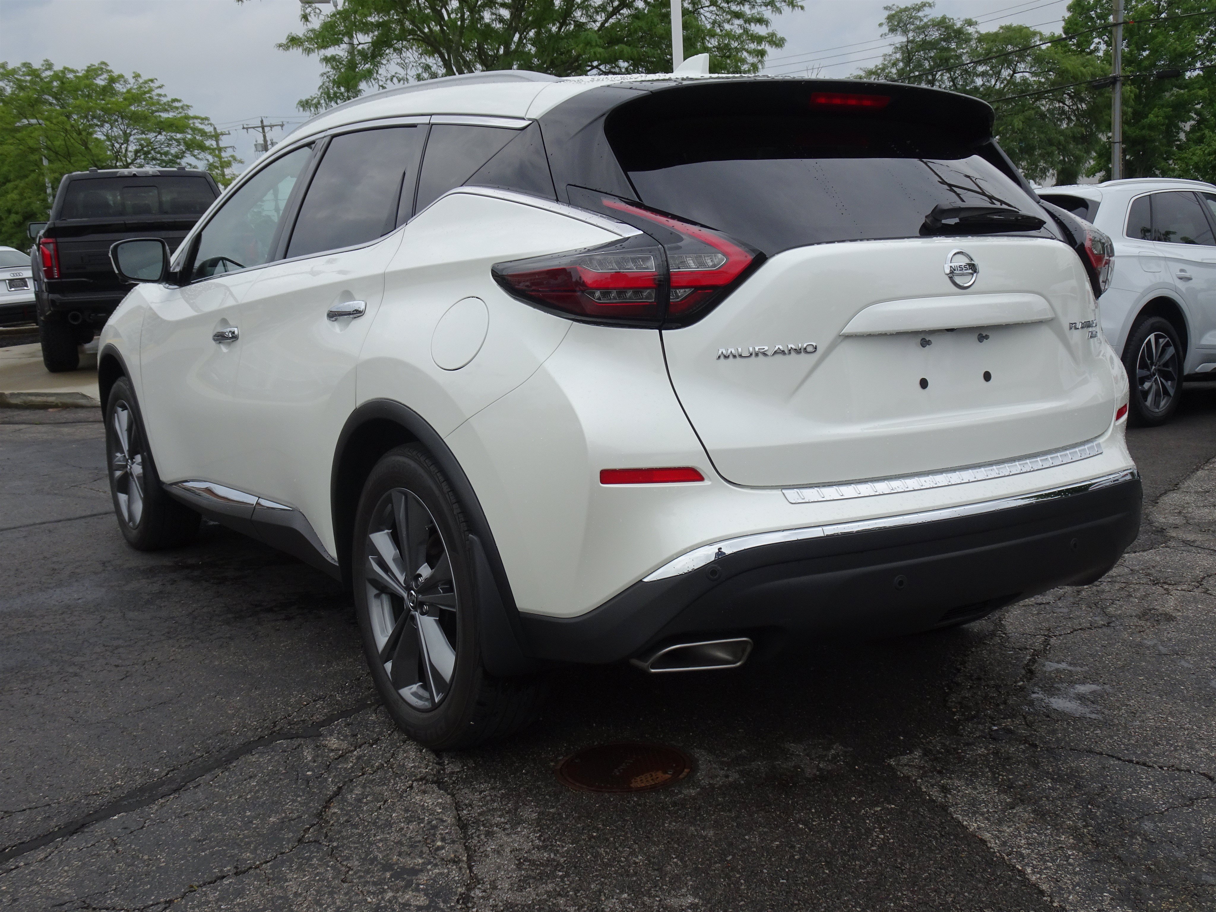 Used 2022 Nissan Murano Platinum w/ Cargo Package AWD/4WD image 3