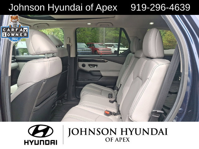 Used 2025 Honda Pilot Touring image 23