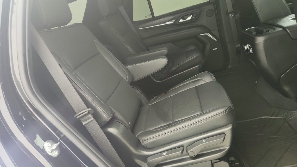 Used 2023 GMC Yukon Denali AWD/4WD image 34