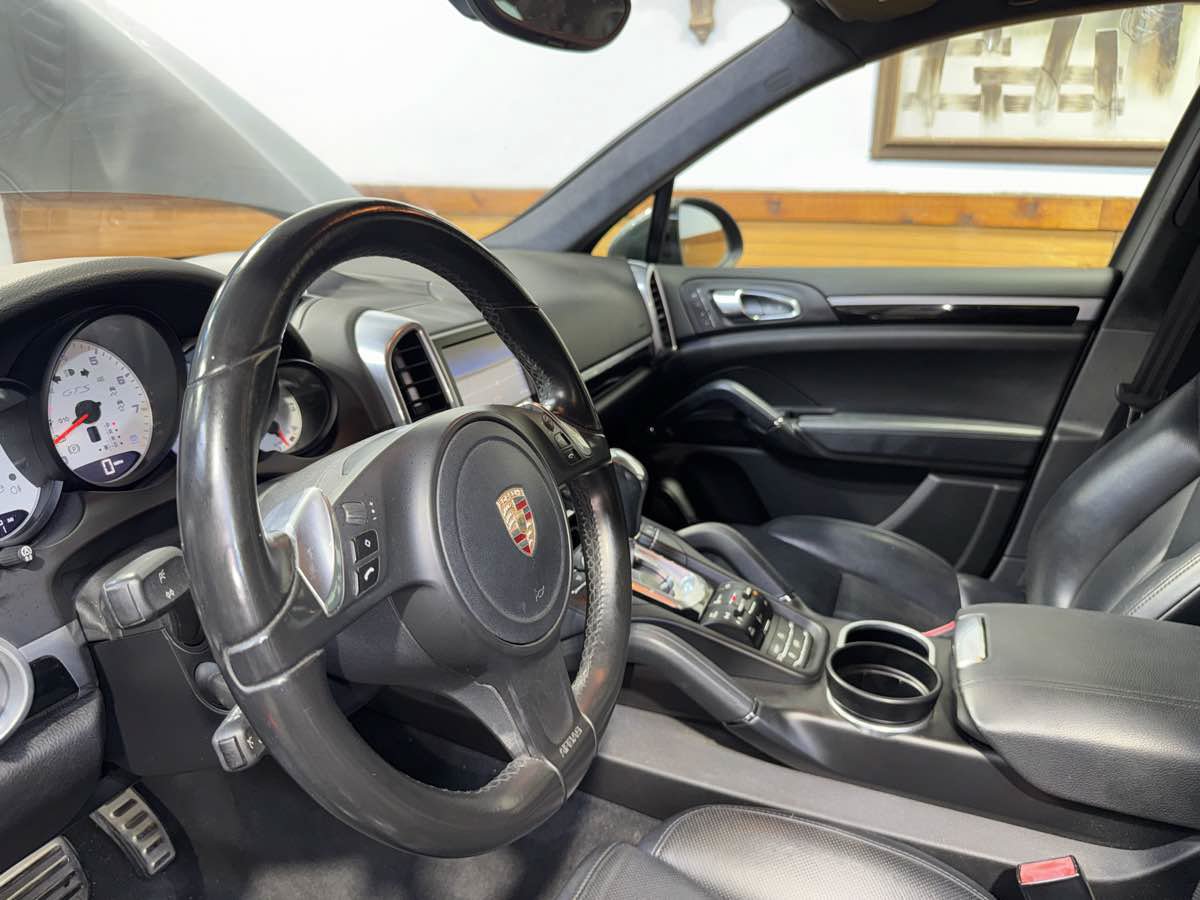 Used 2014 Porsche Cayenne GTS AWD/4WD image 17