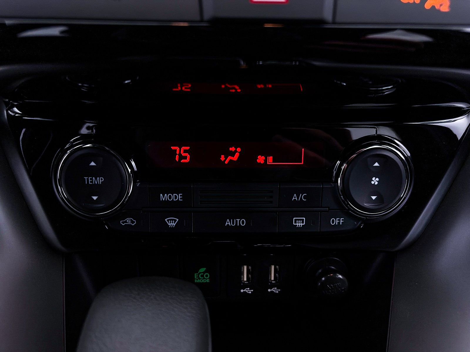 New 2025 Mitsubishi Eclipse Cross LE AWD/4WD image 14