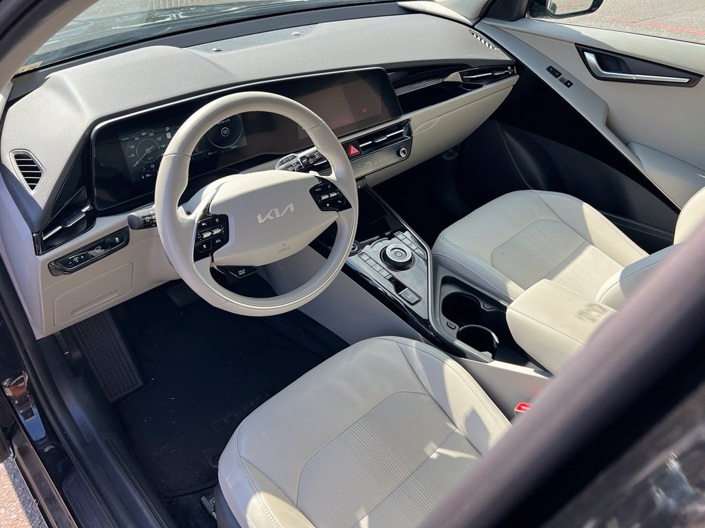Used 2023 Kia Niro Wind w/ Wind Preserve Package FWD image 13