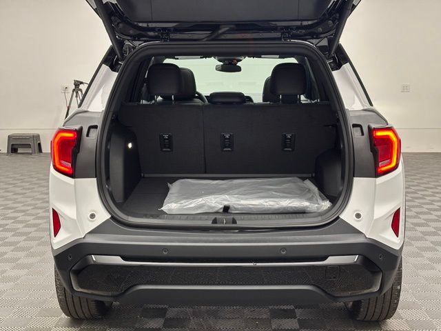 New 2026 GMC Terrain Elevation w/ Elevation Premium Package FWD image 11