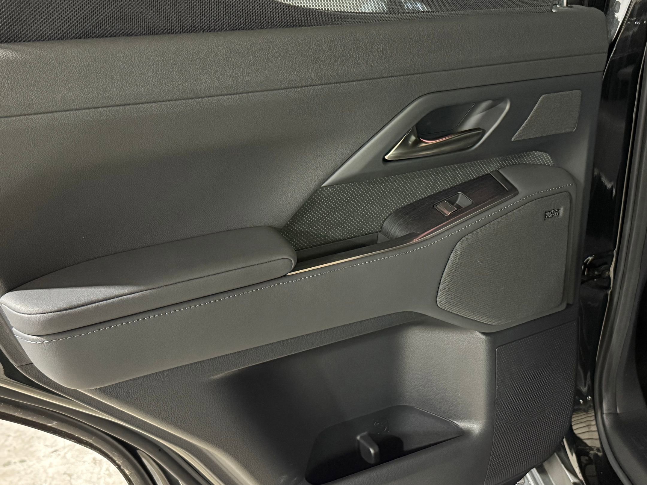 Used 2024 Lexus GX 550 image 38