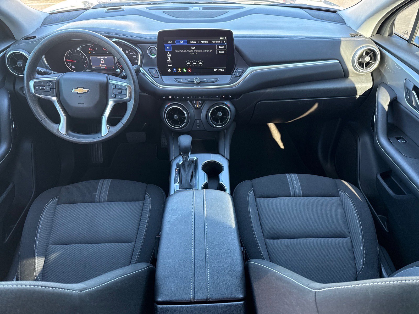 Used 2024 Chevrolet Blazer LT FWD image 12