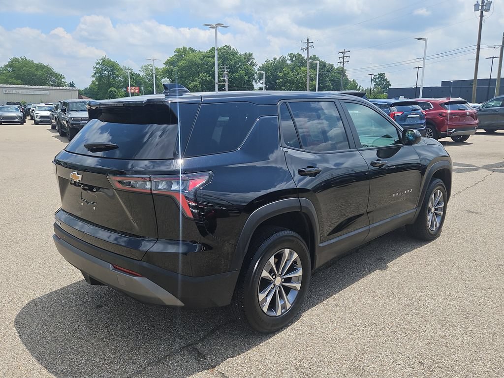 Used 2026 Chevrolet Equinox LT w/ Convenience Package II FWD image 4