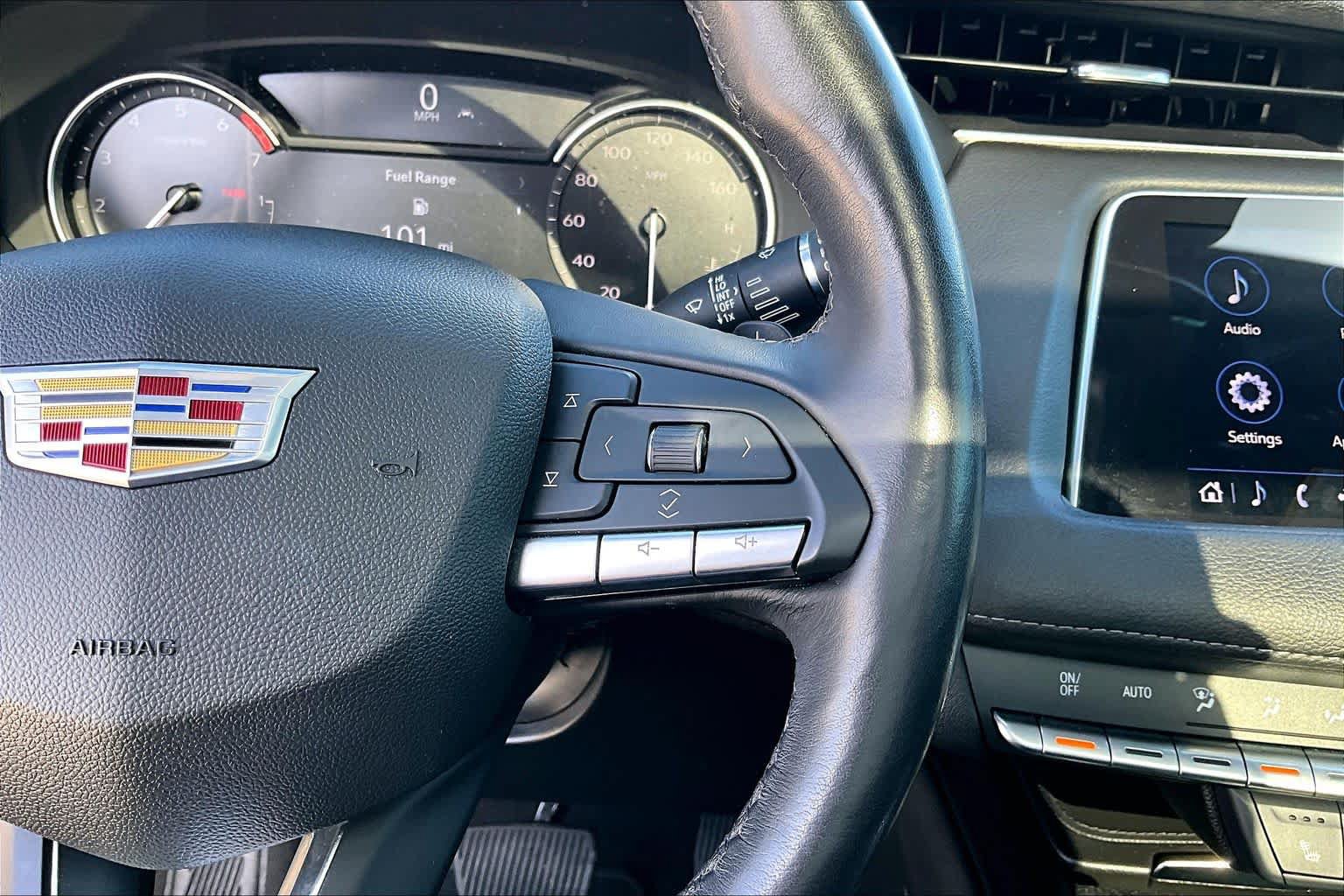 Used 2023 Cadillac XT4 Luxury w/ Cold Weather Package FWD image 45