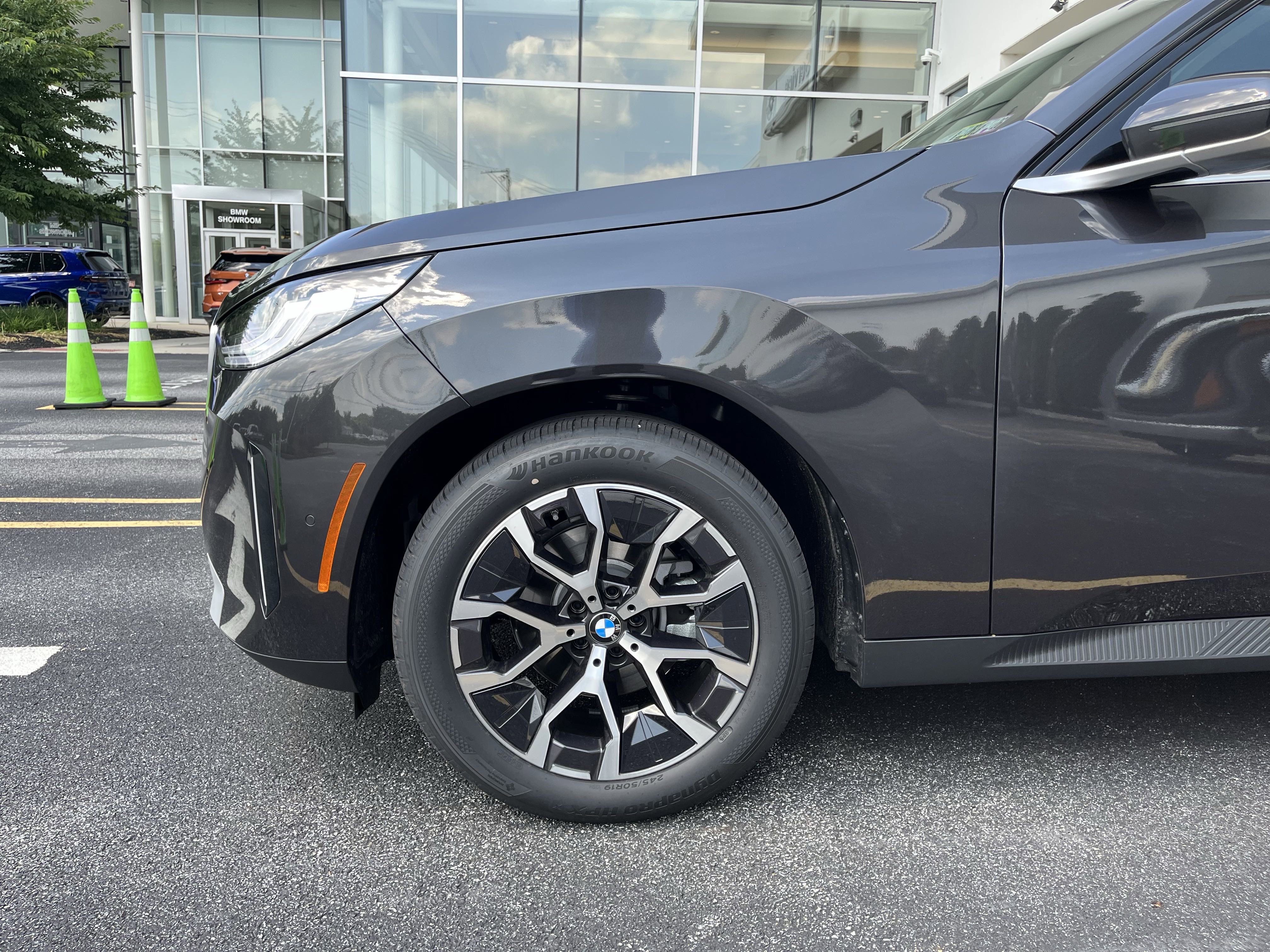 Certified 2025 BMW X3 xDrive30i w/ Premium Package image 4