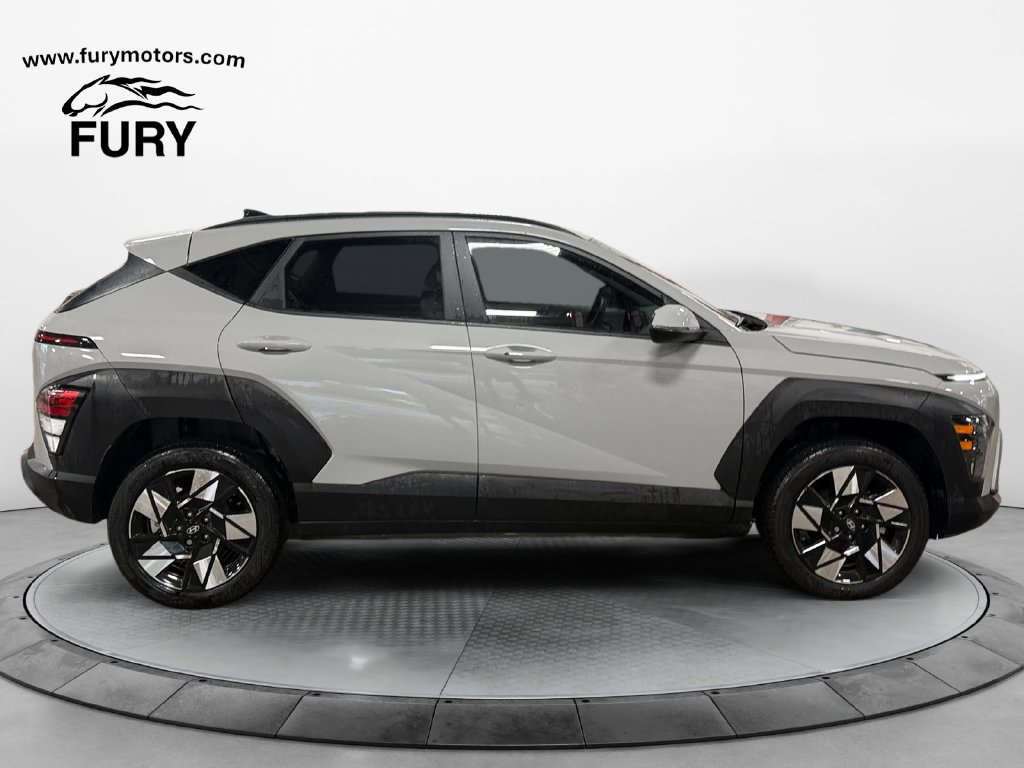 Used 2025 Hyundai Kona SEL AWD/4WD image 3