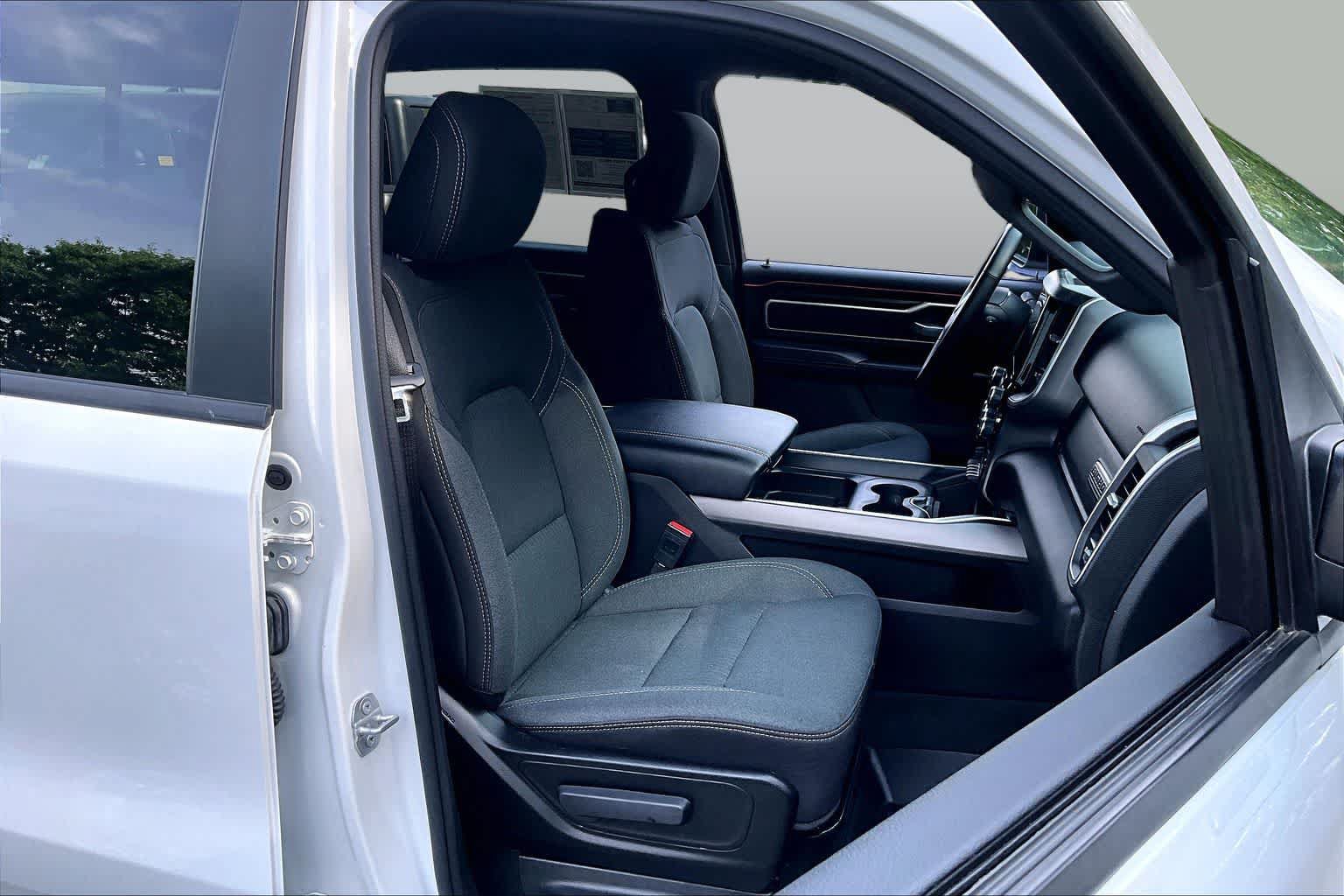 Used 2022 RAM 1500 Big Horn AWD/4WD image 8