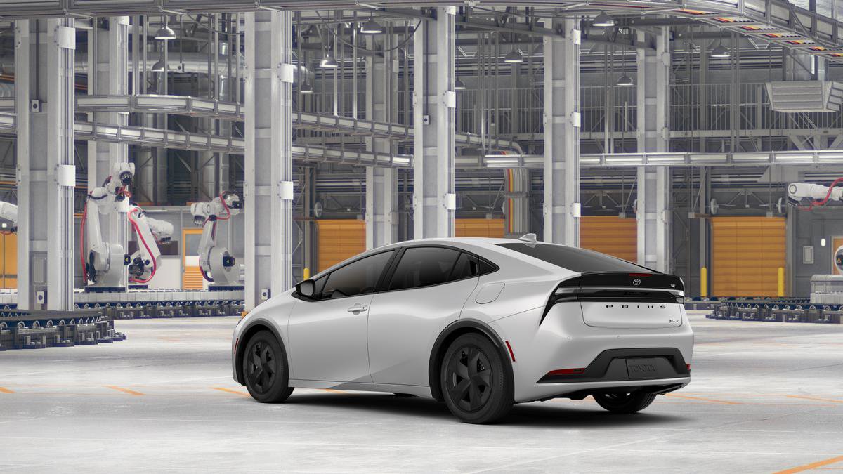 New 2026 Toyota Prius Plug-In Hybrid FWD image 6