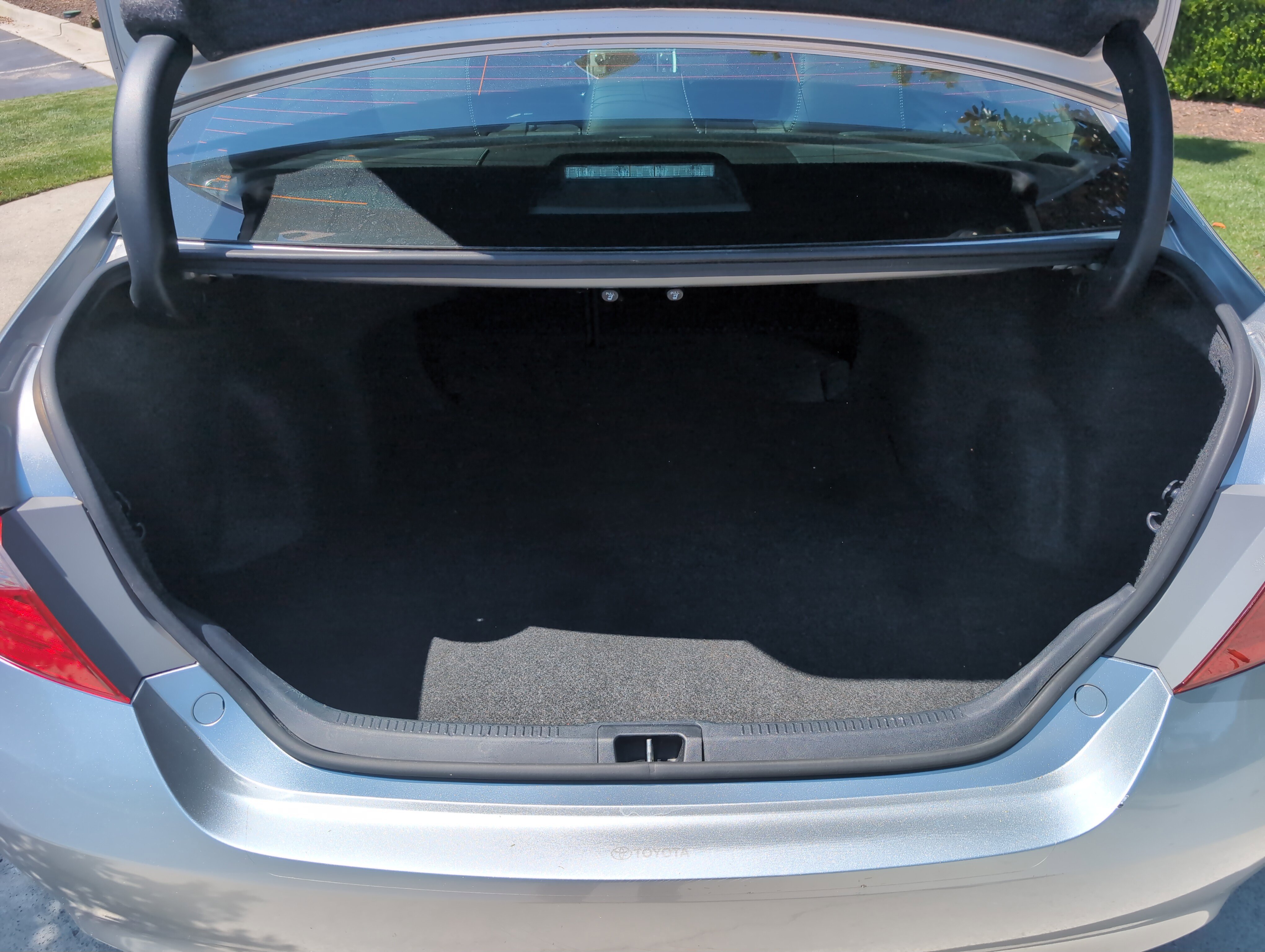 Used 2015 Toyota Camry XLE FWD image 32