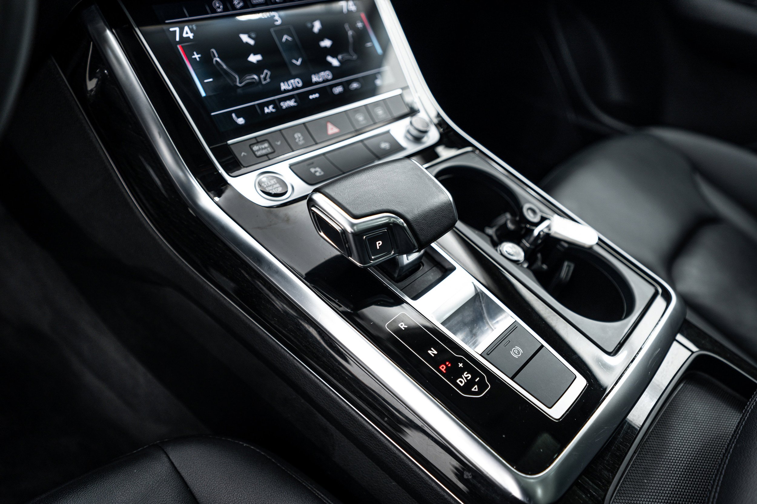 Certified 2023 Audi Q7 2.0T Premium w/ Towing Package AWD/4WD image 11