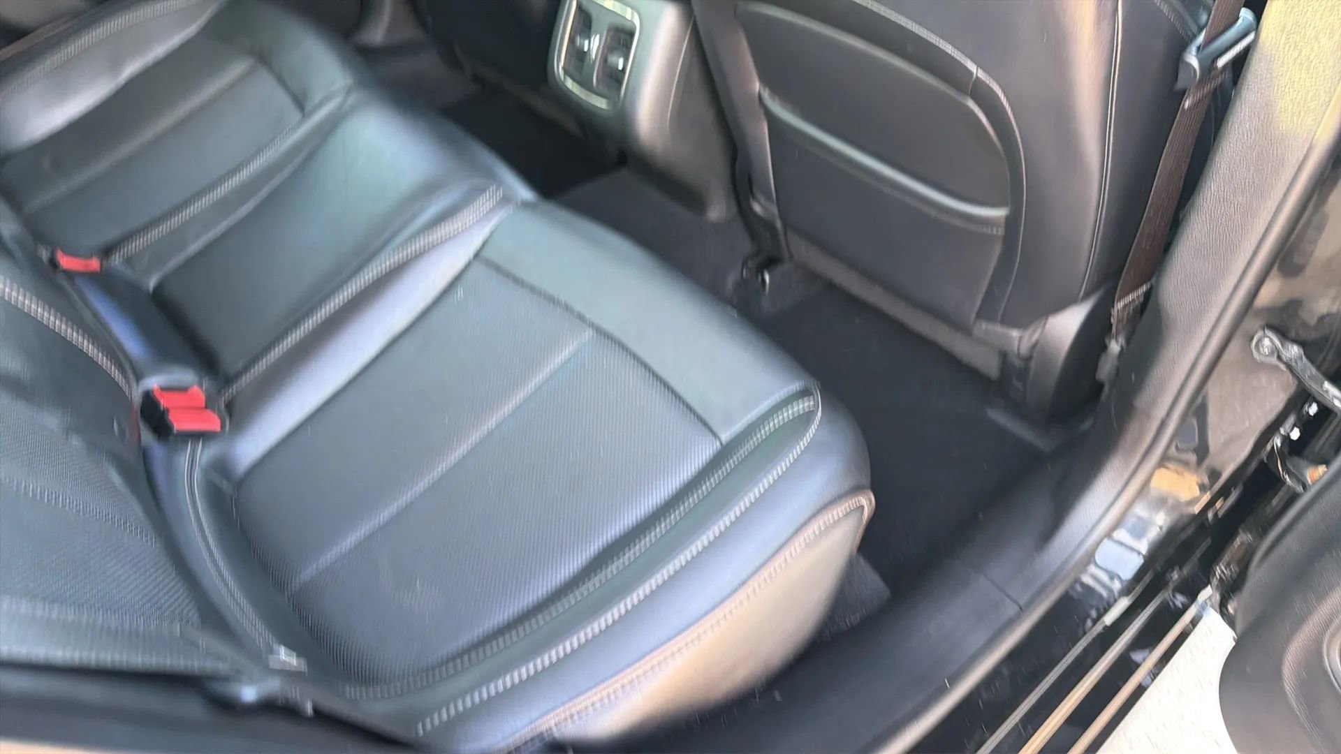 Used 2015 Chrysler 200 C w/ Navigation & Sound Group I image 76