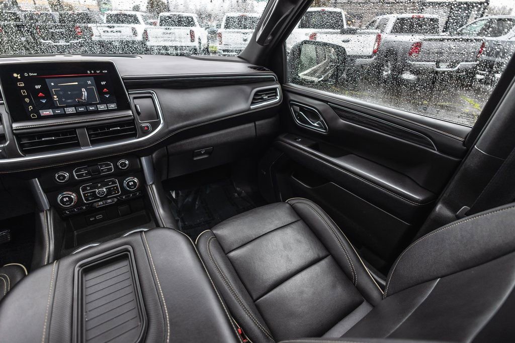 Used 2023 GMC Yukon XL SLT AWD/4WD image 19