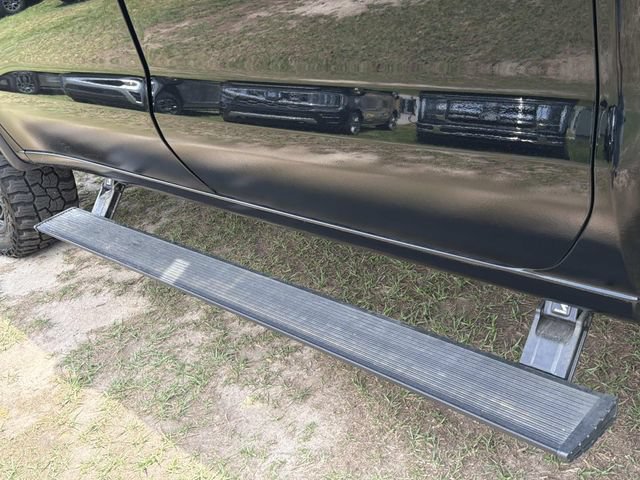 Used 2024 Chevrolet Silverado 1500 ZR2 w/ Technology Package AWD/4WD image 18