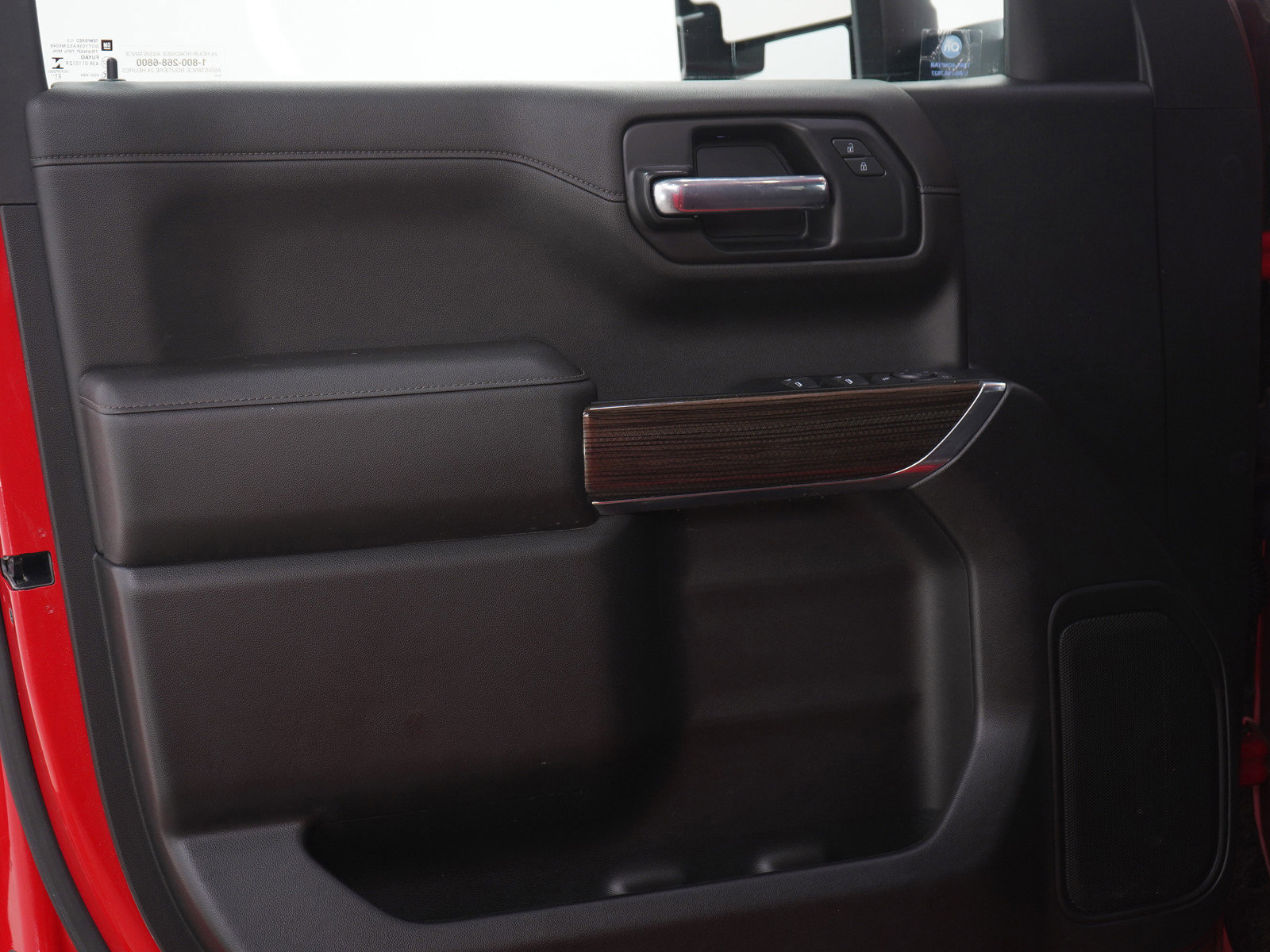 Used 2022 Chevrolet Silverado 1500 LT w/ Z71 Off-Road Package image 21