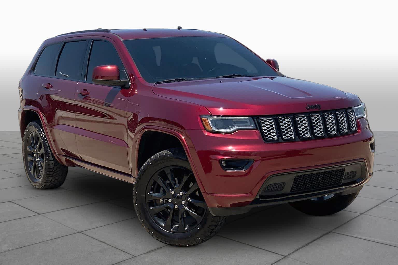 Used 2020 Jeep Grand Cherokee Altitude AWD/4WD image 3