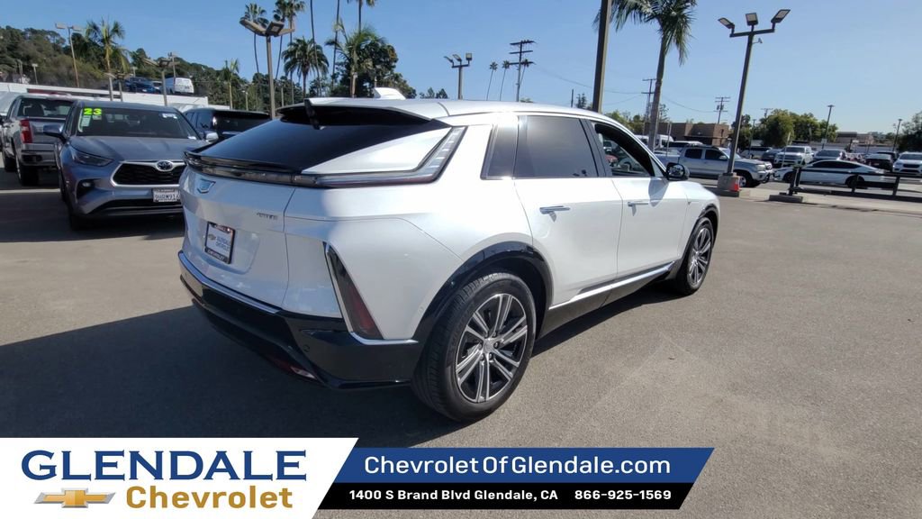 Certified 2024 Cadillac Lyriq Luxury image 8