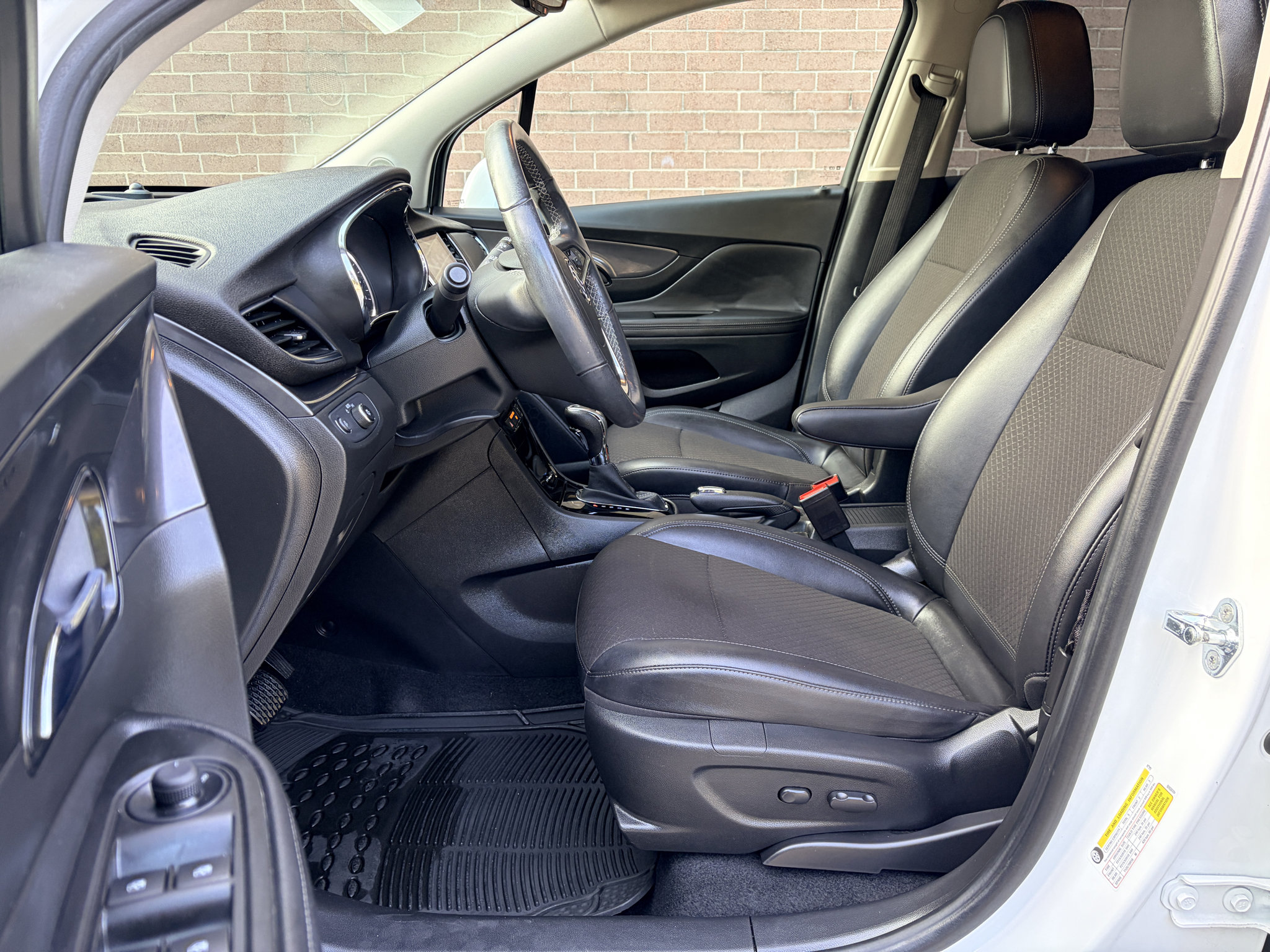 Used 2018 Buick Encore Preferred FWD image 10