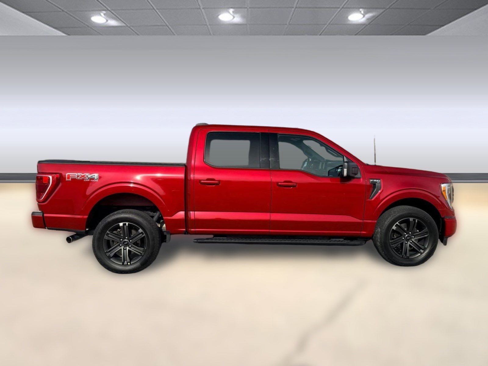 Used 2022 Ford F150 XLT w/ Equipment Group 302A High image 7