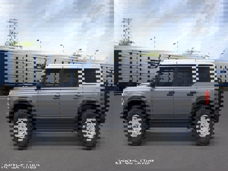 New 2026 Ford Bronco Heritage Edition image 3