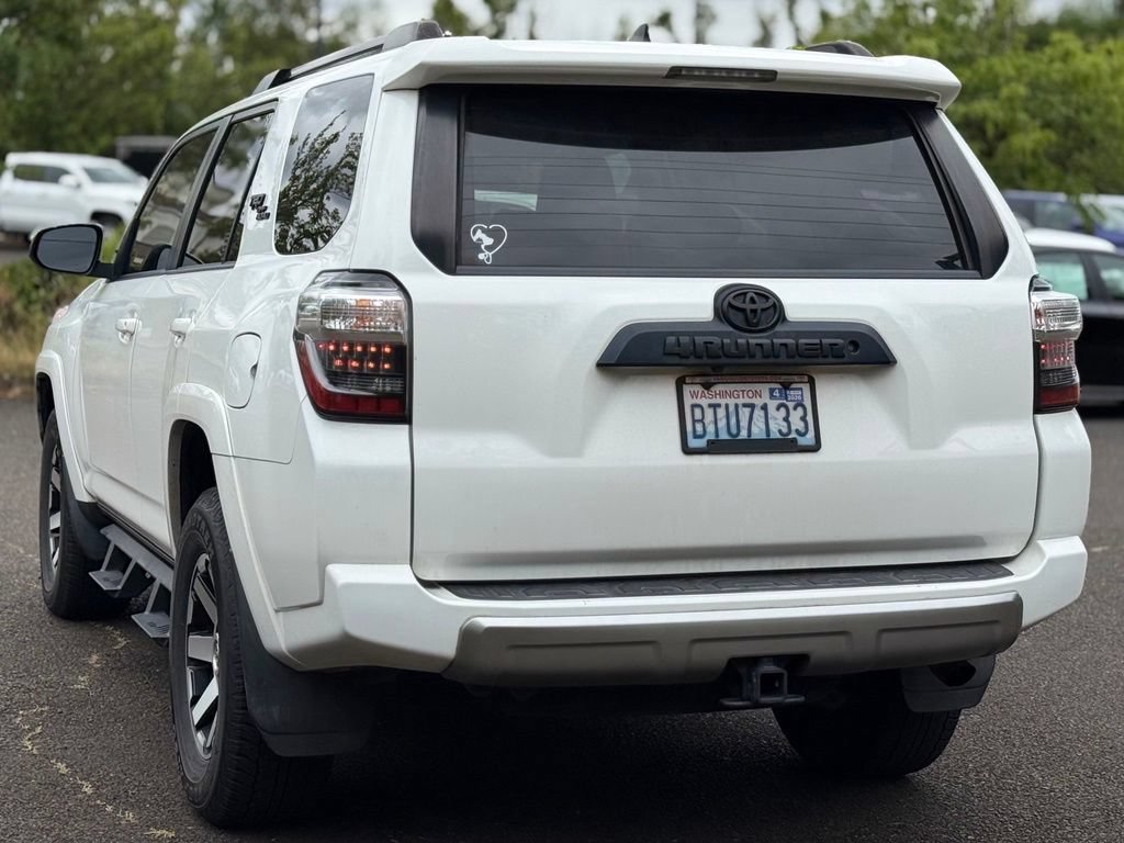 Used 2020 Toyota 4Runner TRD Off-Road AWD/4WD image 3