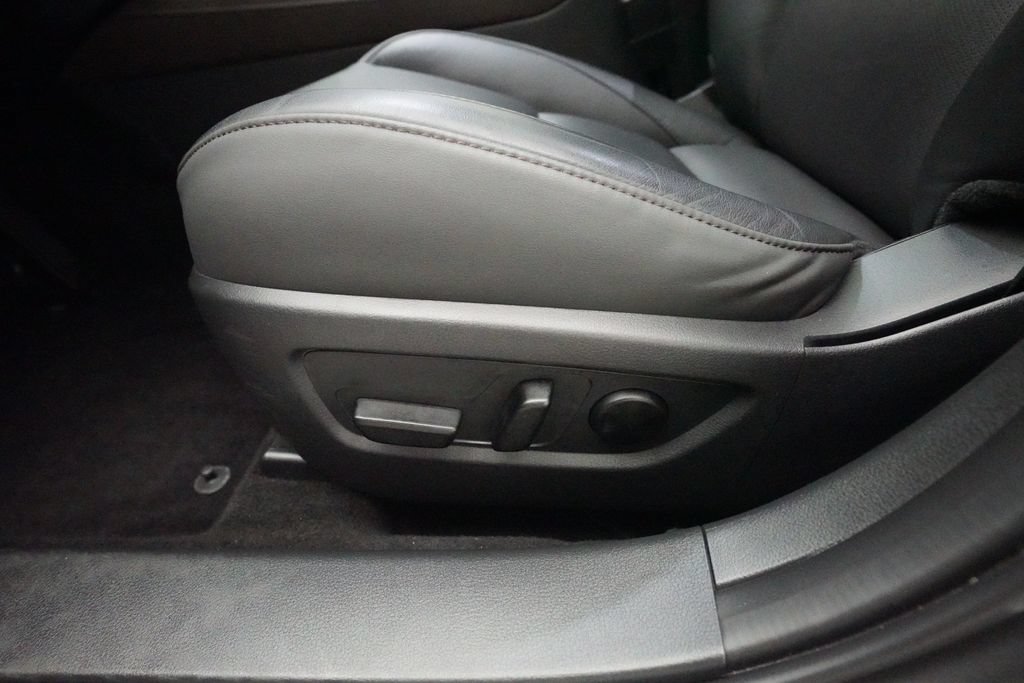 Certified 2025 MAZDA CX-30 AWD 2.5 S w/ Premium Package image 29