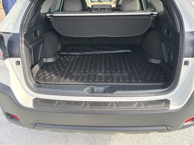 Used 2025 Subaru Outback Premium w/ Popular Package #1 image 8